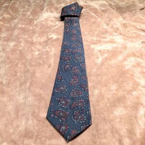 KINGROAD HIGH FASHION 100% SILK MENS TIE NAVY WITH UNIQUE RED PAISLEY DESIGN
